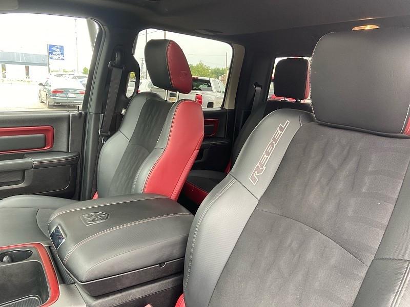 RAM 1500 Rebel Crew Cab SWB 4WD 2016