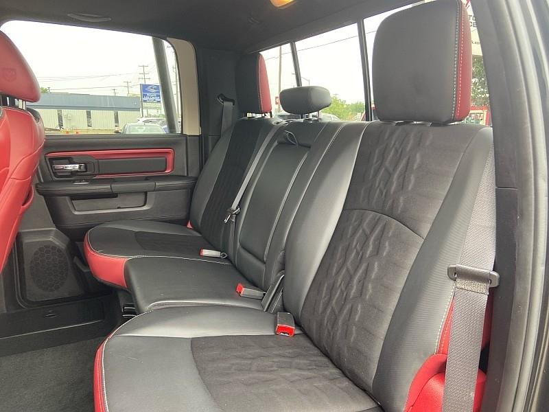 RAM 1500 Rebel Crew Cab SWB 4WD 2016
