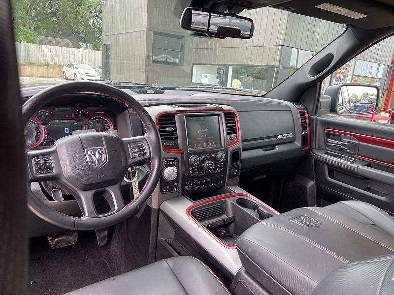 RAM 1500 Rebel Crew Cab SWB 4WD 2016