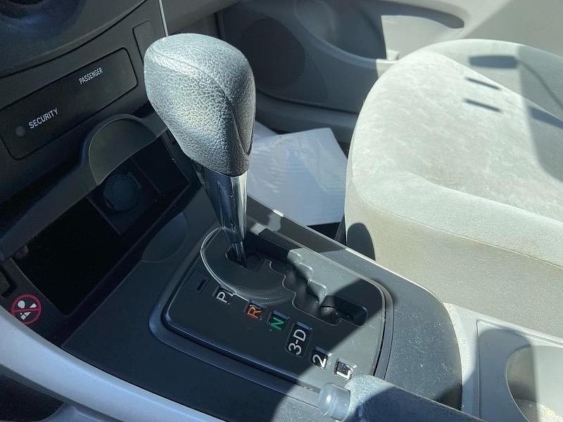 Toyota Corolla LE 4-Speed AT 2009