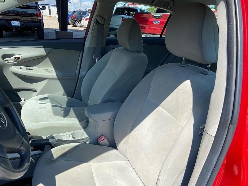 Toyota Corolla LE 4-Speed AT 2009