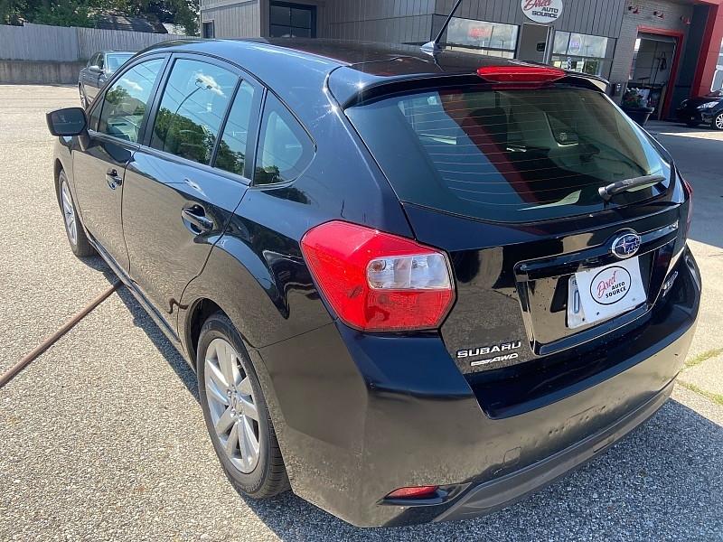 Subaru Impreza 2.0i Premium PZEV 5-Door 2015