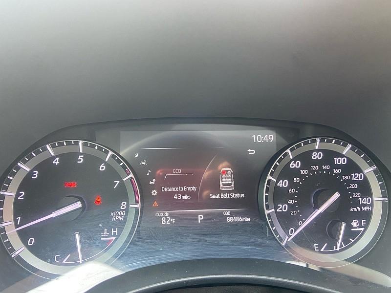 Toyota Highlander XLE AWD V6 2021