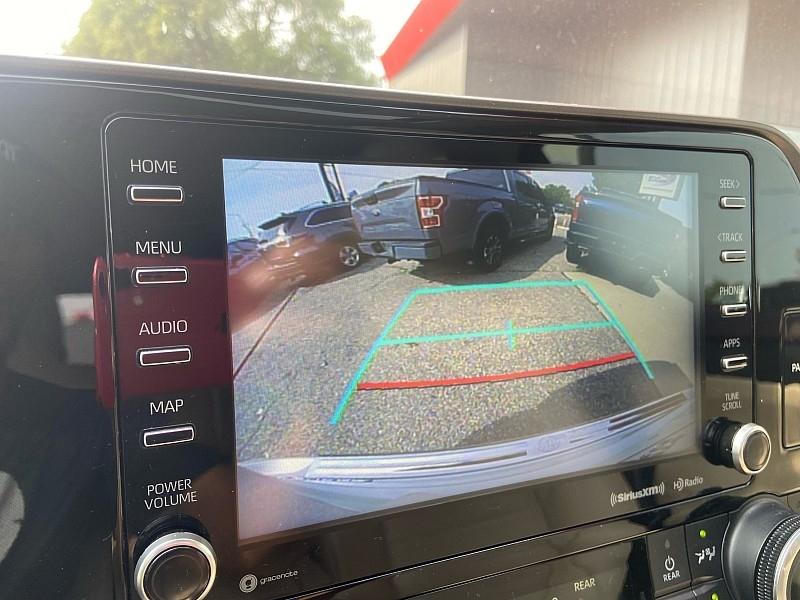 Toyota Highlander XLE AWD V6 2021