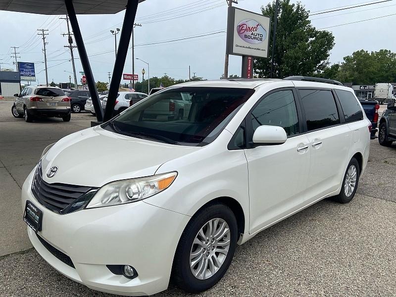 2017 Toyota Sienna Limited Premium 7-Passenger
