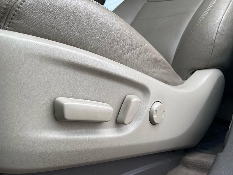 Toyota Sienna Limited Premium 7-Passenger 2017