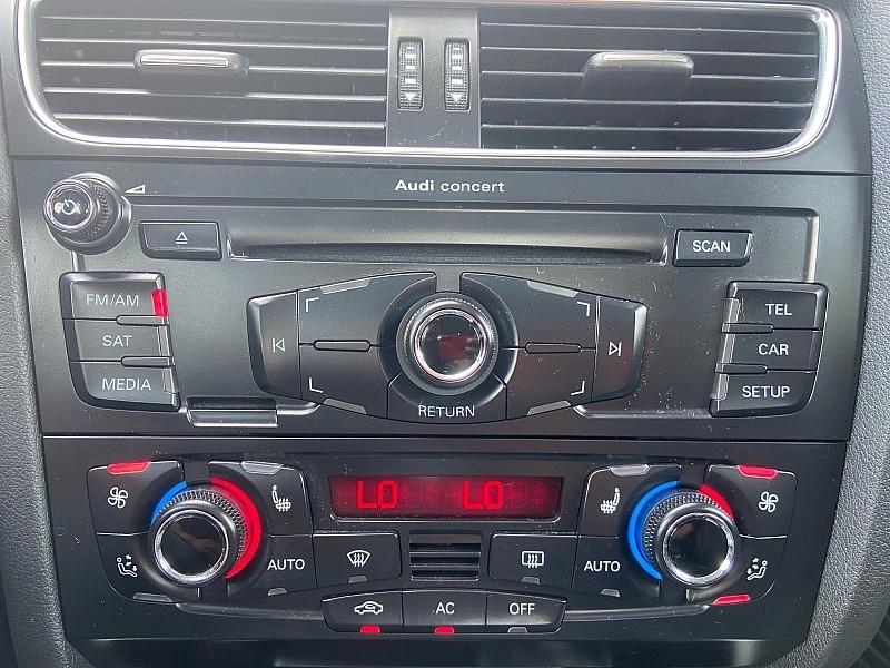 Audi A4 2.0T Sedan quattro Tiptronic 2011