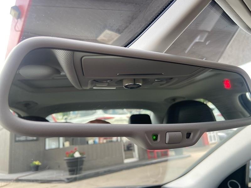 Audi A4 2.0T Sedan quattro Tiptronic 2011