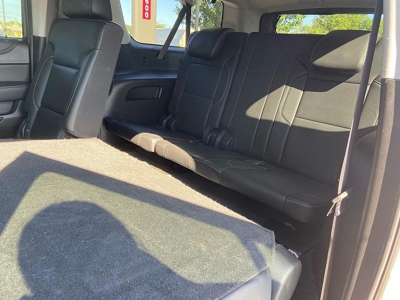Chevrolet Suburban LT 4WD 2019
