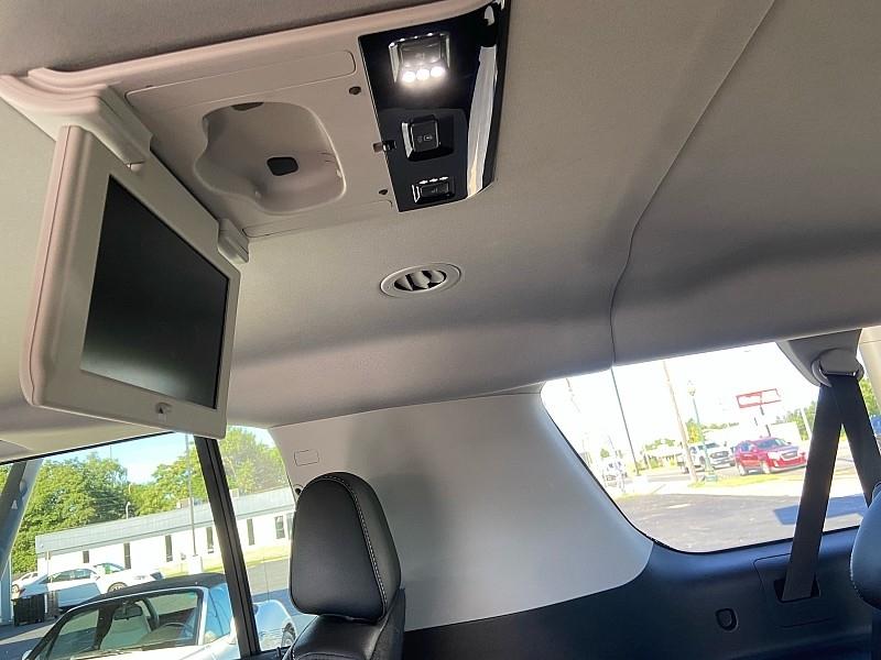 Chevrolet Suburban LT 4WD 2019