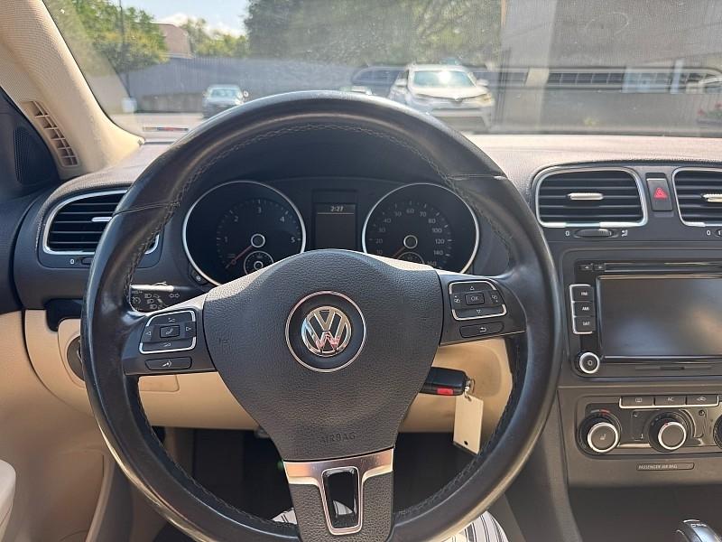 Volkswagen Jetta SportWagen 2.0L TDI 2011