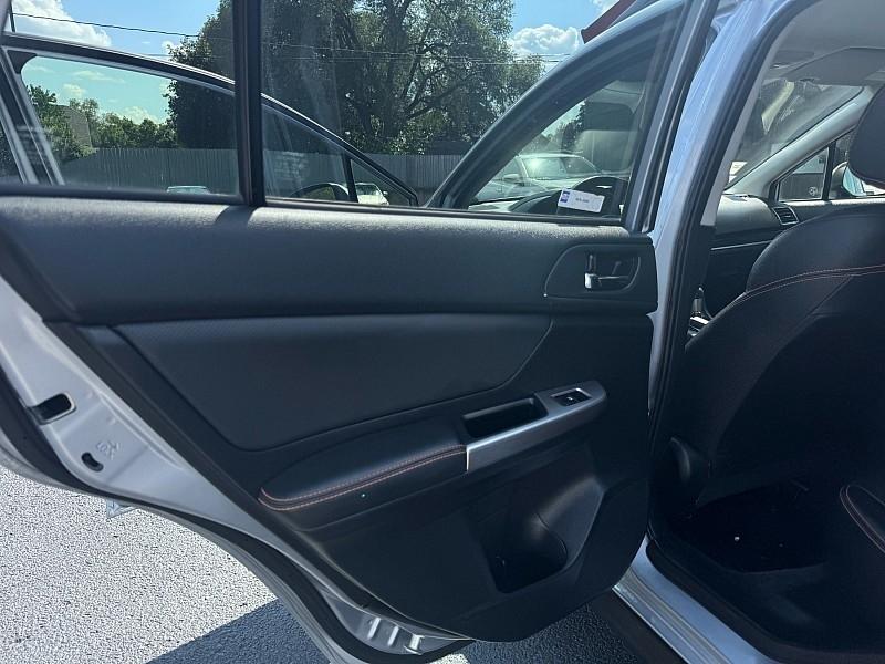 Subaru Crosstrek 2.0i Limited PZEV CVT 2016