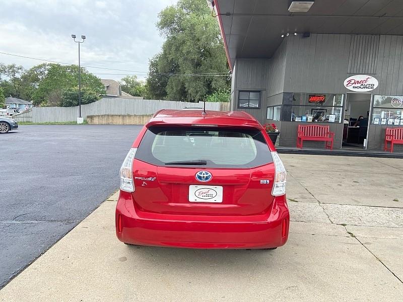 Toyota Prius V Two 2014