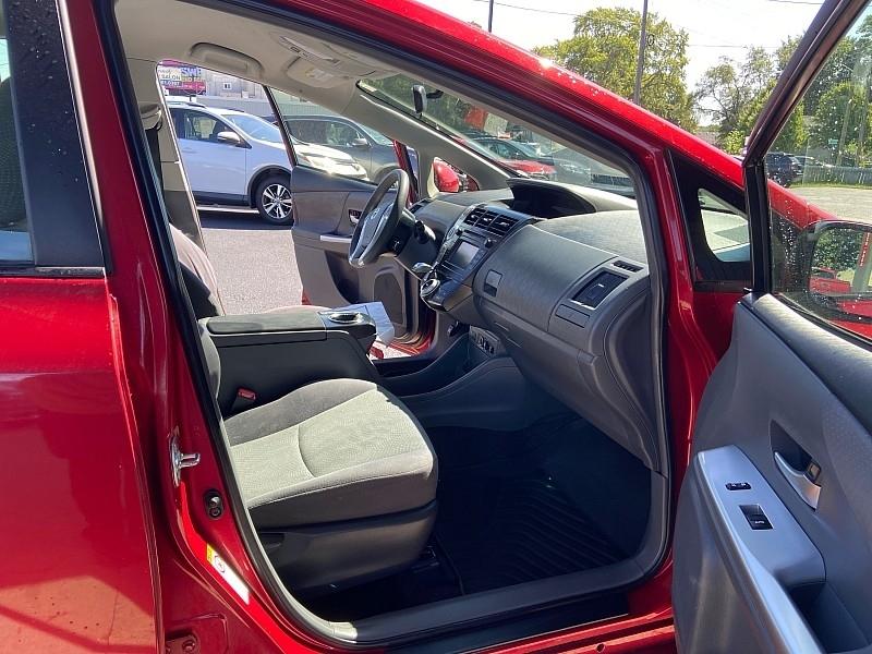 Toyota Prius V Two 2014