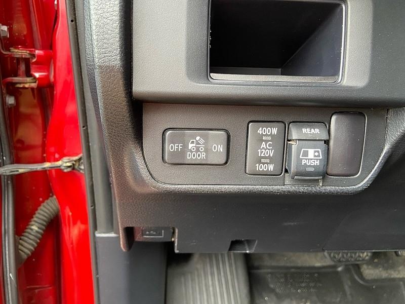 Toyota Tacoma SR5 Double Cab Long Bed V6 6AT 4WD 2017