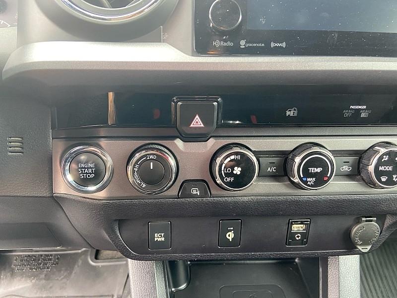 Toyota Tacoma SR5 Double Cab Long Bed V6 6AT 4WD 2017