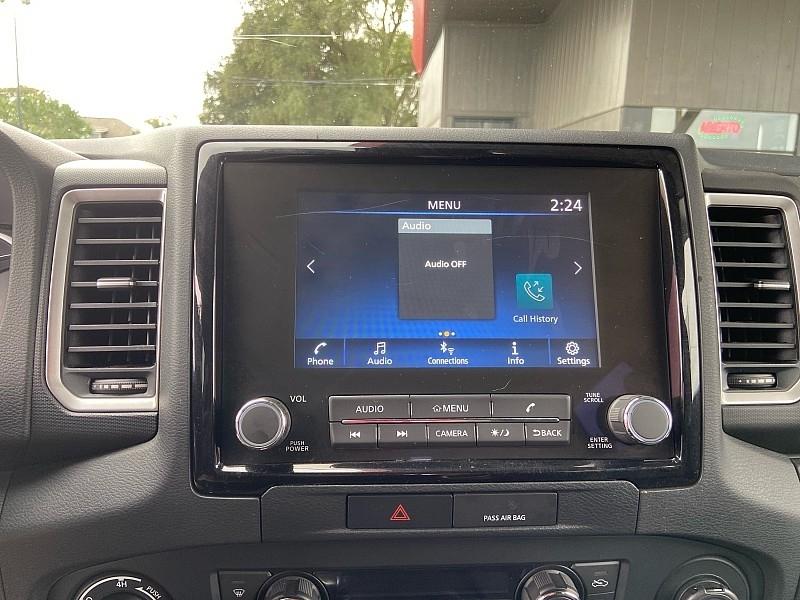 Nissan Frontier SV Crew Cab 4WD 2022