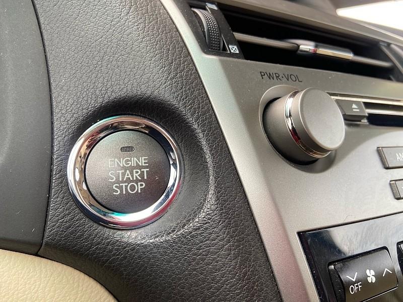 Lexus RX photo 17