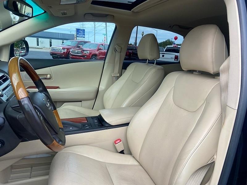 Lexus RX photo 24
