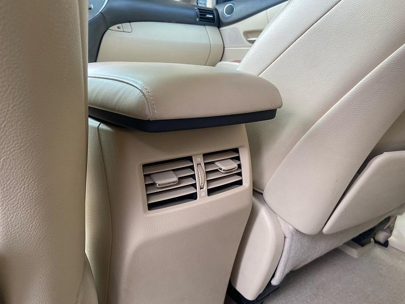 Lexus RX photo 26
