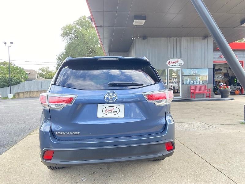 Toyota Highlander LE FWD V6 2016