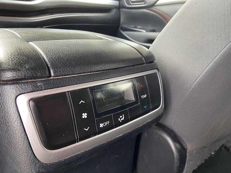 Toyota Highlander LE FWD V6 2016