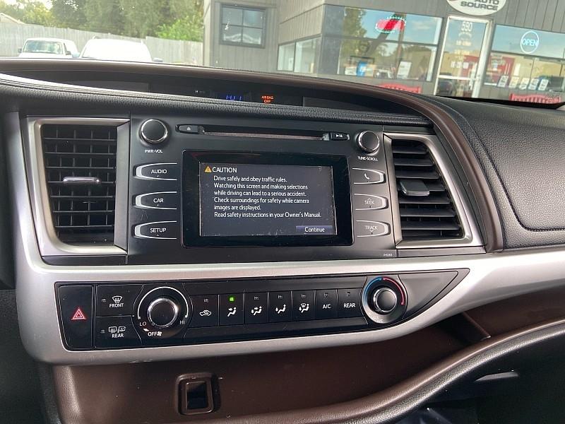 Toyota Highlander LE FWD V6 2016