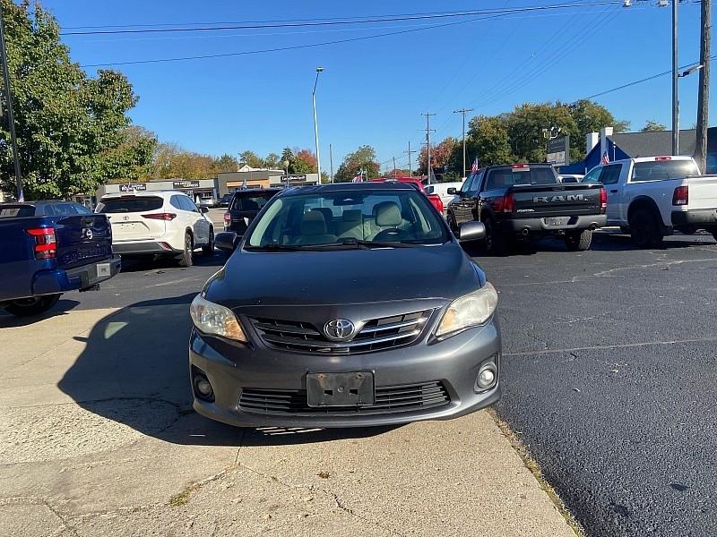 Toyota Corolla LE 4-Speed AT 2013