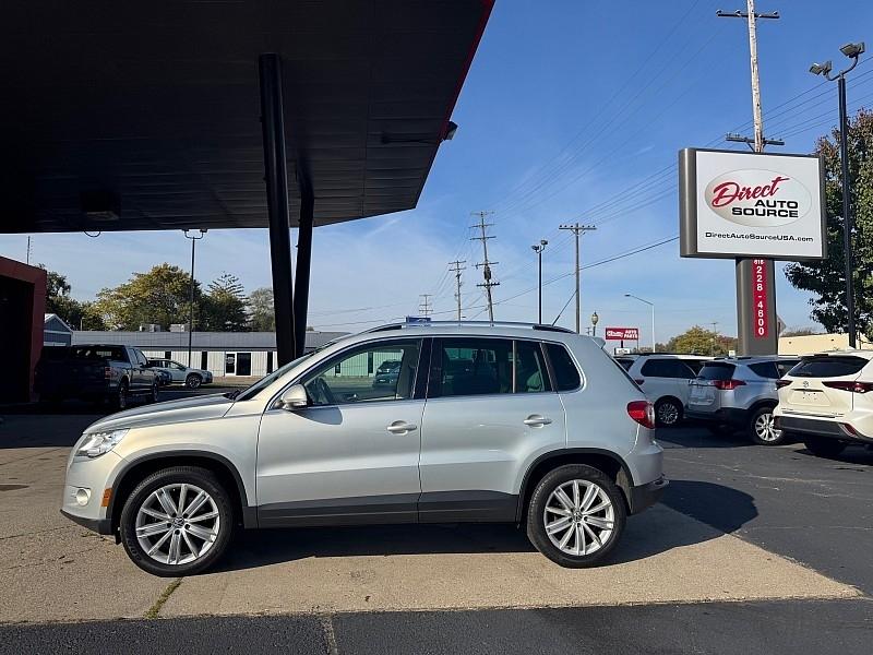 Volkswagen Tiguan SE 2011