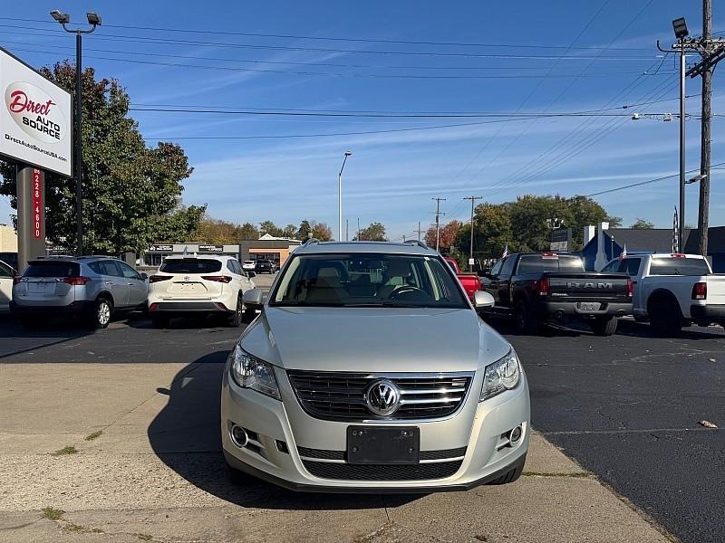 Volkswagen Tiguan SE 2011