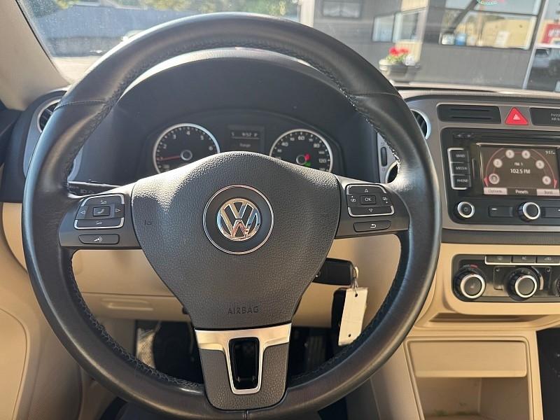 Volkswagen Tiguan SE 2011