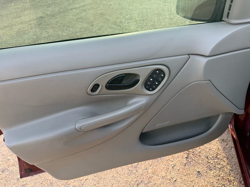 Ford Contour 4dr Sdn SE Fleet 2000