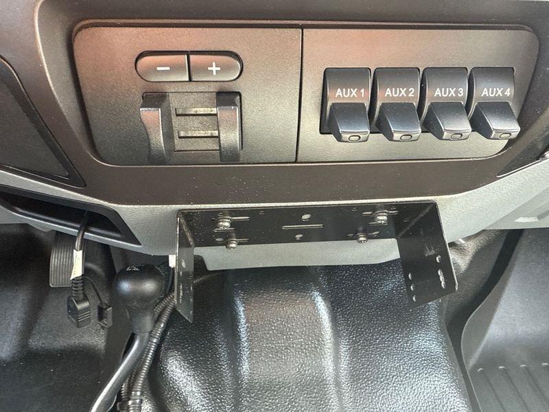 Ford Super Duty F-250 SRW 4WD Crew Cab 172" Platinum 2015