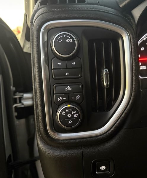 Chevrolet Silverado 2500HD 4WD Crew Cab 159" LT 2020