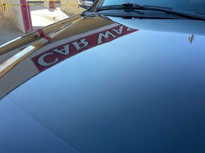 Cadillac Escalade AWD 4dr Luxury 2011