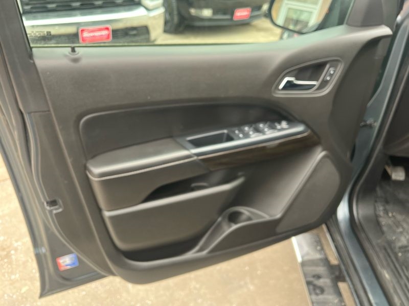 GMC Canyon 4WD Crew Cab 128.3" SLT 2015