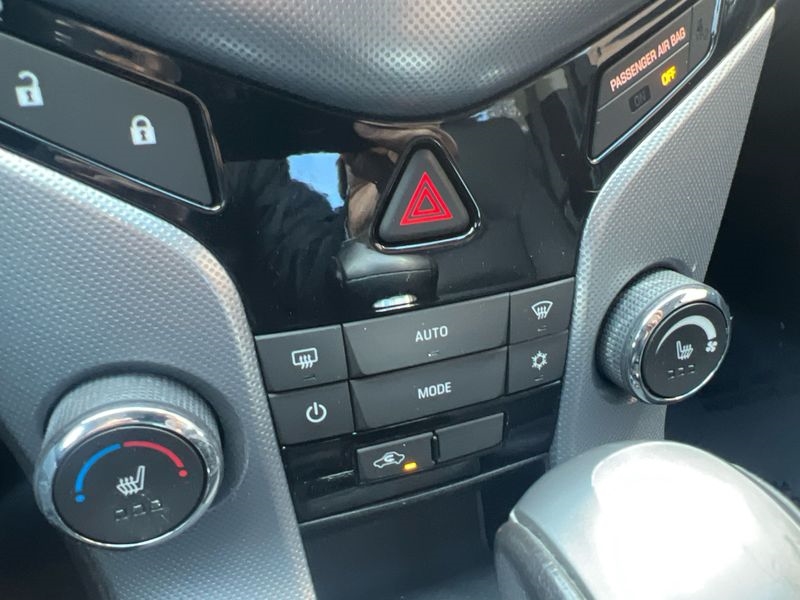 Chevrolet Cruze 4dr Sdn LTZ 2014