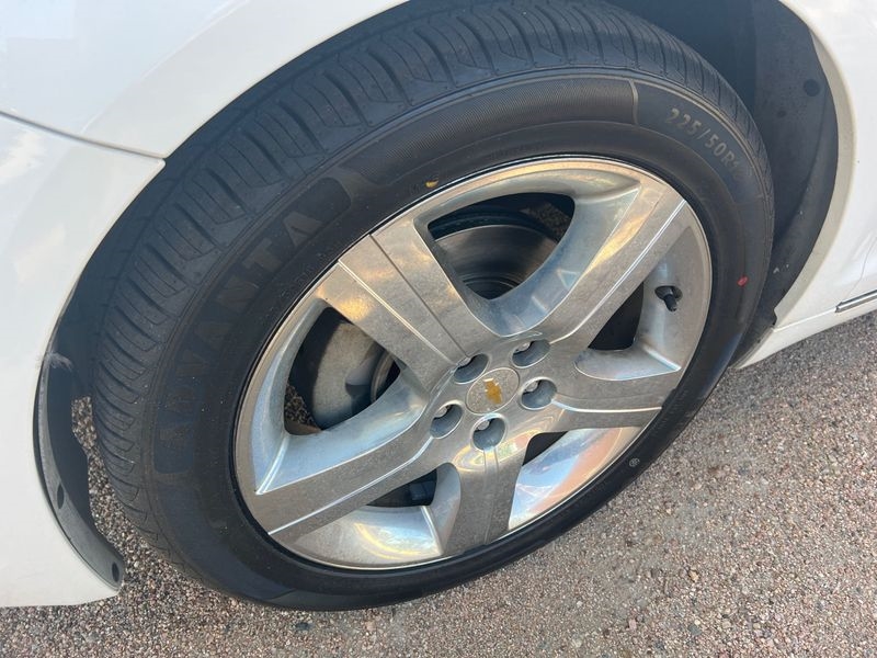 Chevrolet Malibu 4dr Sdn LT w/2LT 2011