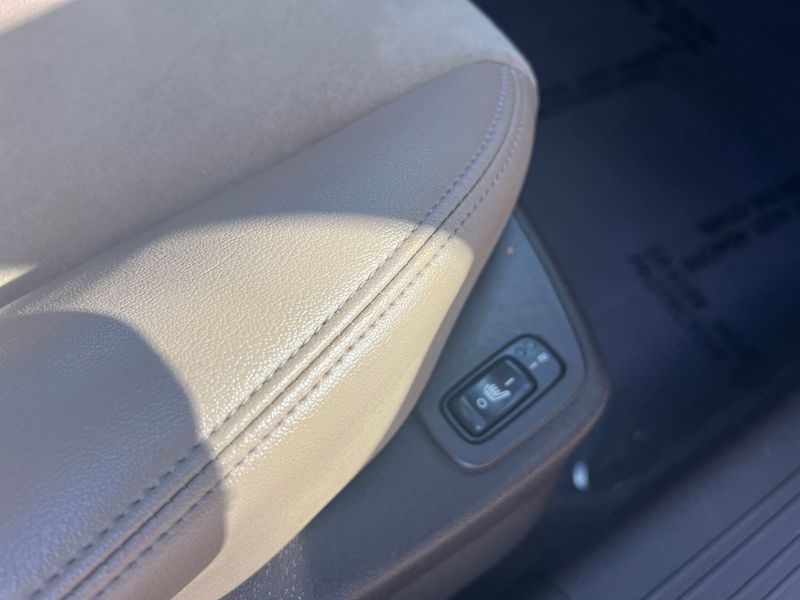 Chevrolet Malibu 4dr Sdn LT w/2LT 2011