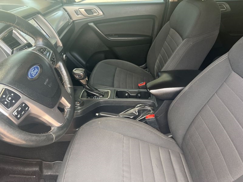 Ford Ranger LARIAT 4WD SuperCrew 5' Box 2019