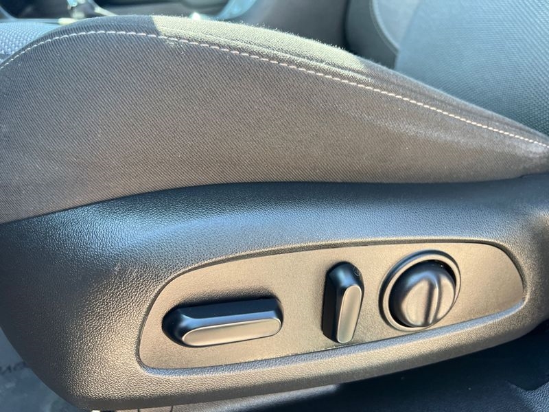 Chevrolet Traverse AWD 4dr LT Cloth w/2FL 2020