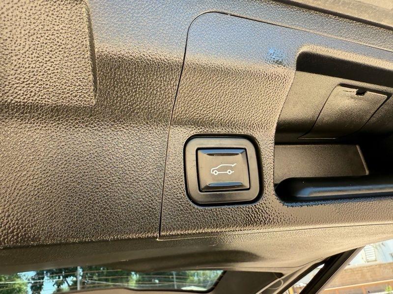 GMC Acadia AWD 4dr SLT w/SLT-1 2017