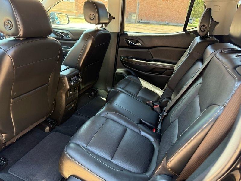 GMC Acadia AWD 4dr SLT w/SLT-1 2017