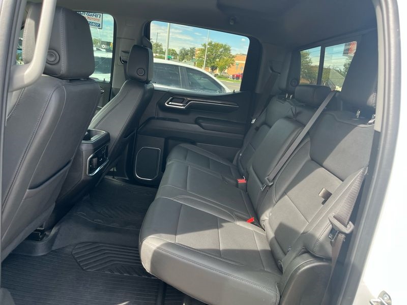 Chevrolet Silverado 1500 4WD Crew Cab 147" LTZ 2024