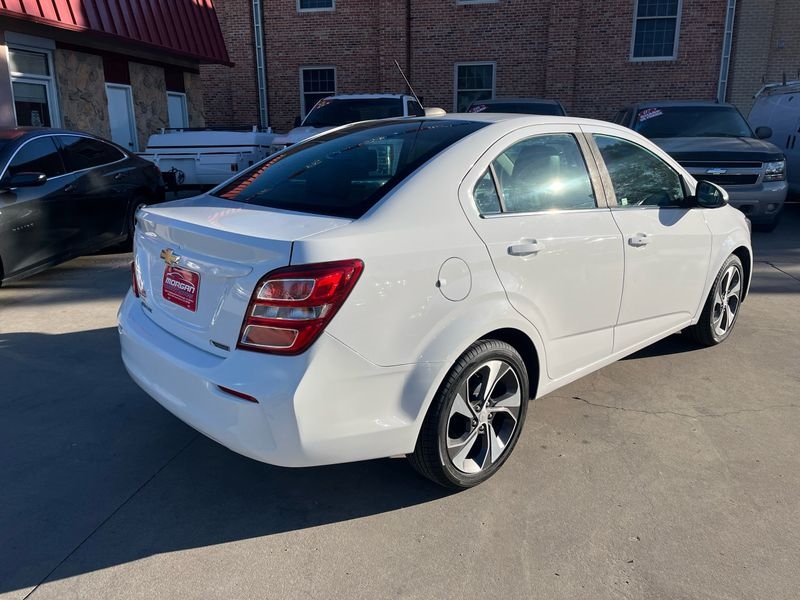 Chevrolet Sonic 4dr Sdn Auto Premier 2019