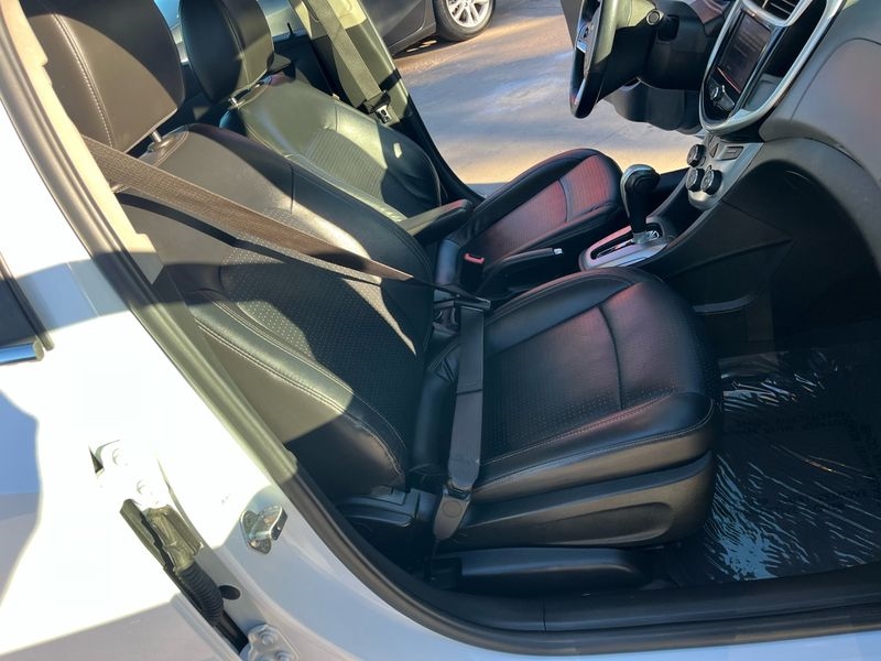 Chevrolet Sonic 4dr Sdn Auto Premier 2019