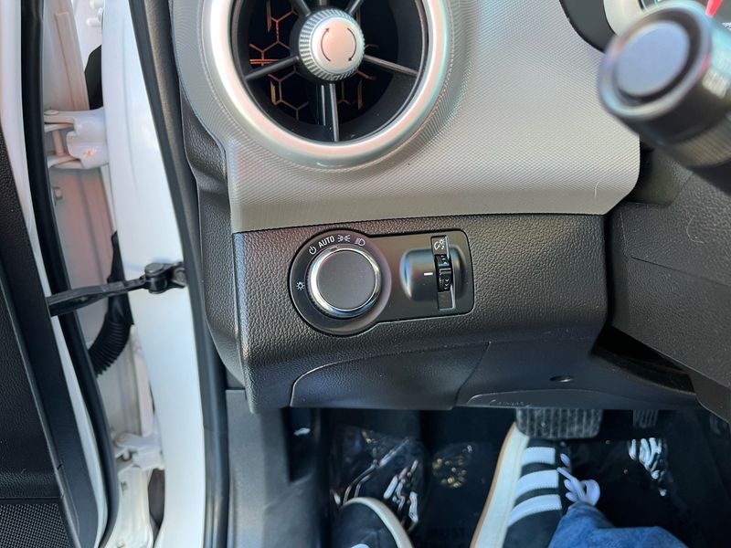 Chevrolet Sonic 4dr Sdn Auto Premier 2019