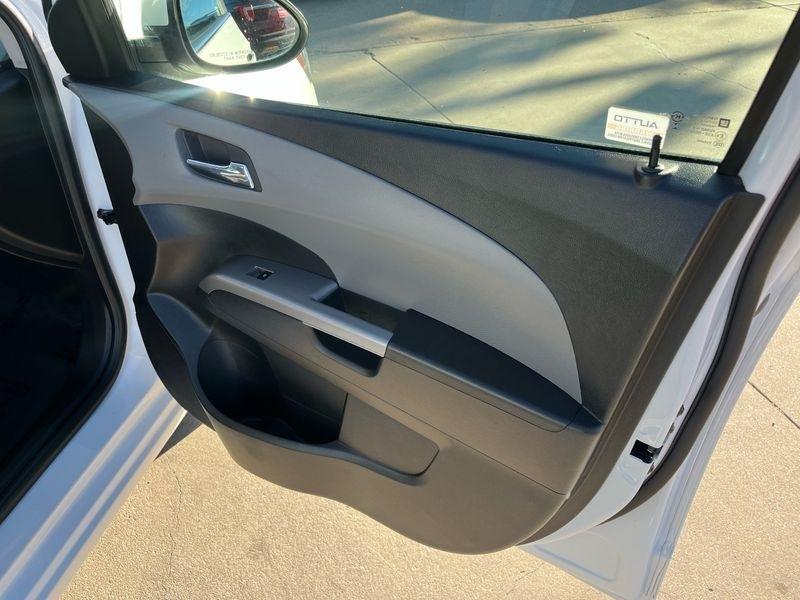 Chevrolet Sonic 4dr Sdn Auto Premier 2019