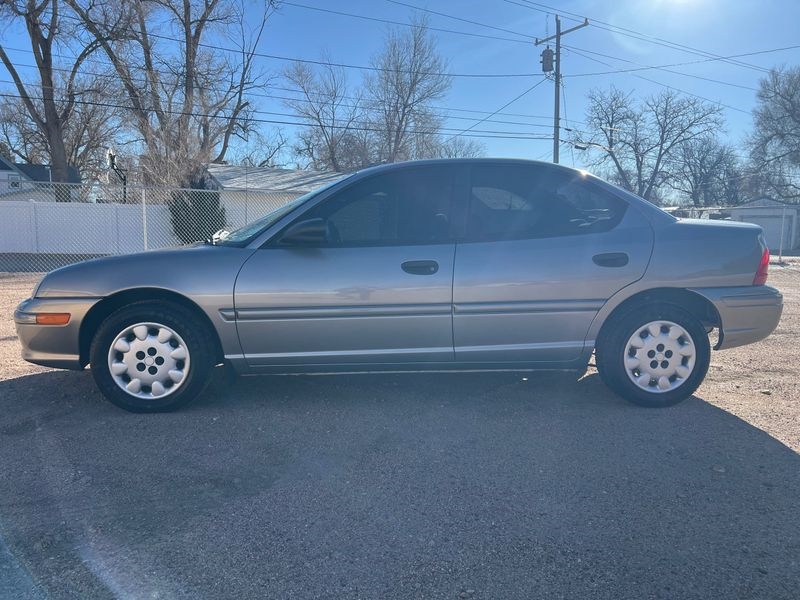 Dodge Neon 4dr Sdn Highline 1999