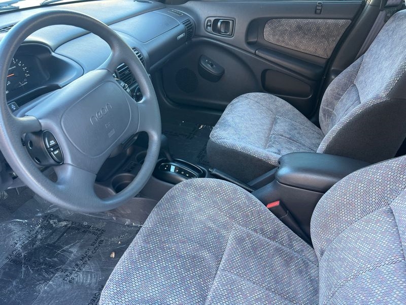 Dodge Neon 4dr Sdn Highline 1999